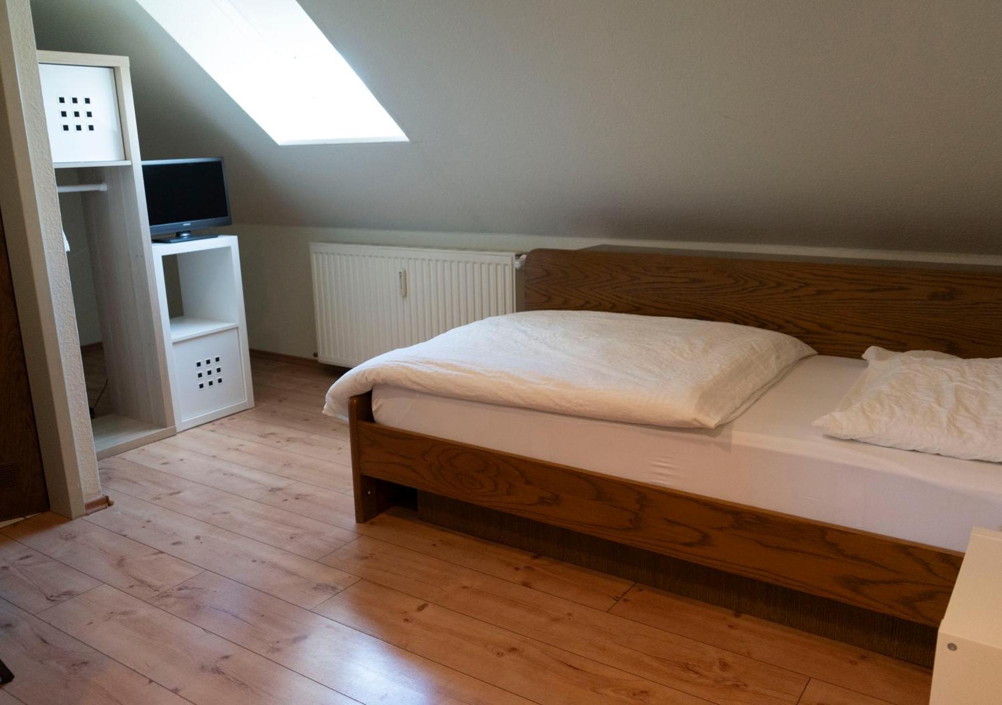 Gaststaette Zur Eiche Hotell Hannover Exteriör bild