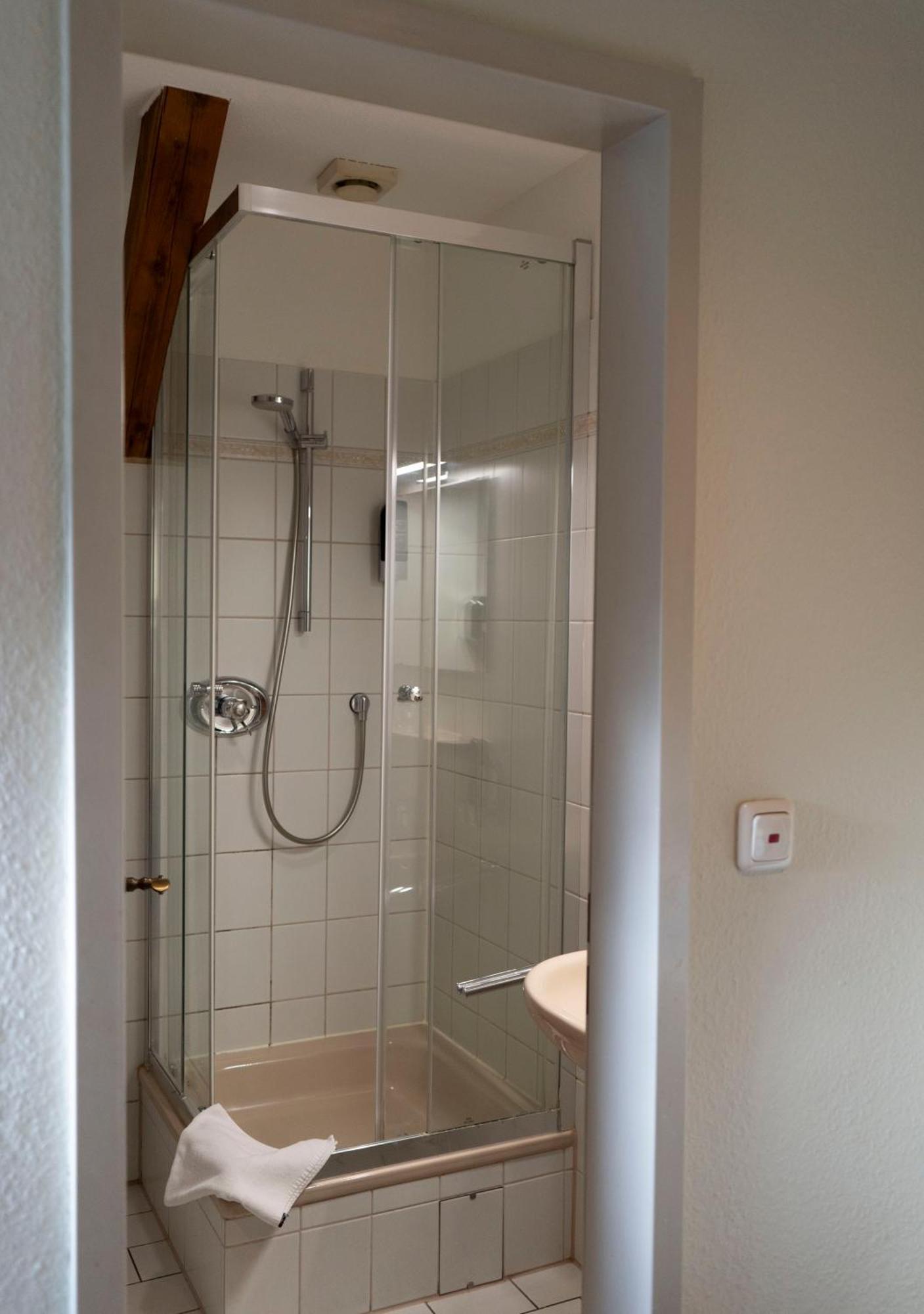 Gaststaette Zur Eiche Hotell Hannover Exteriör bild
