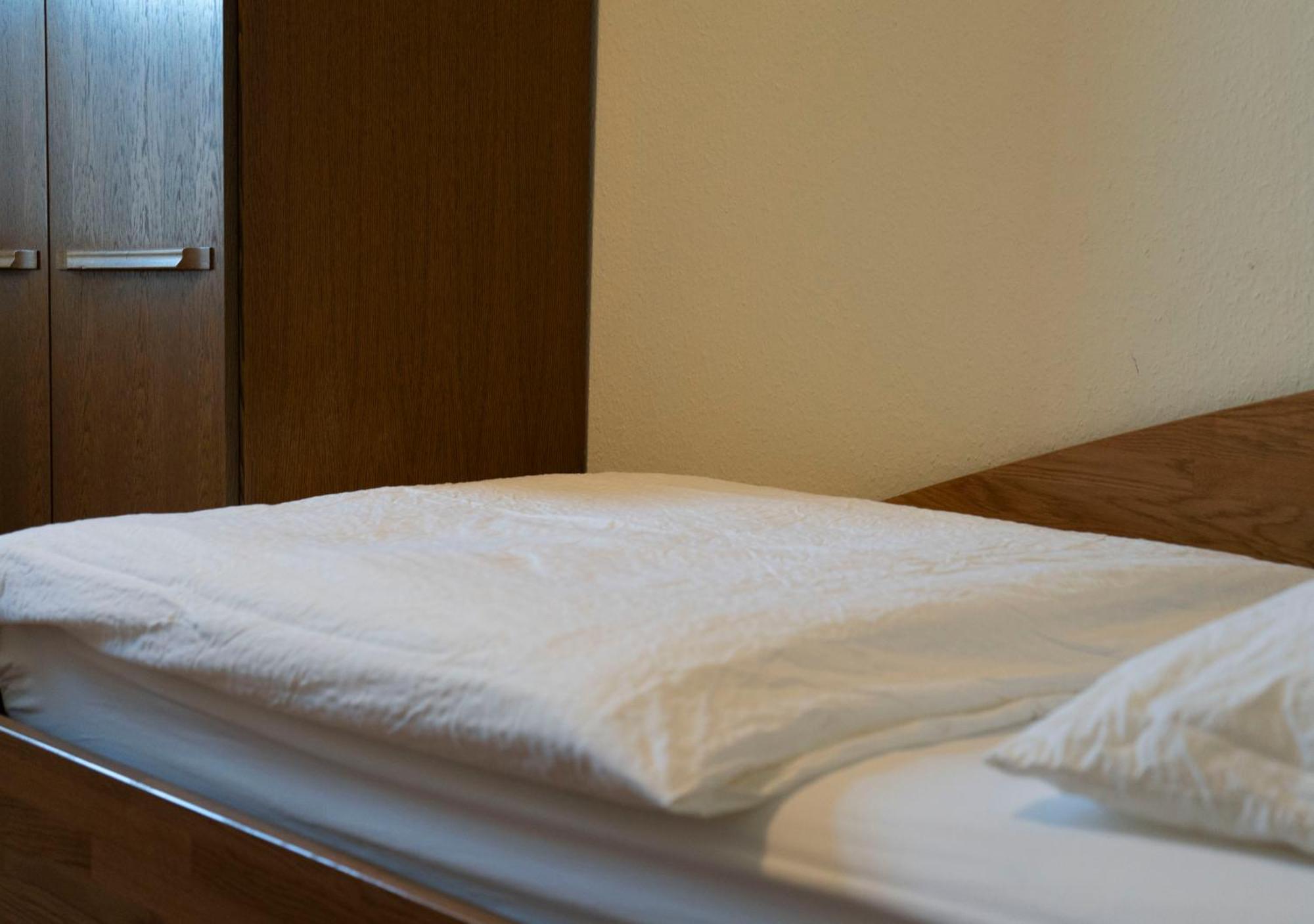 Gaststaette Zur Eiche Hotell Hannover Exteriör bild
