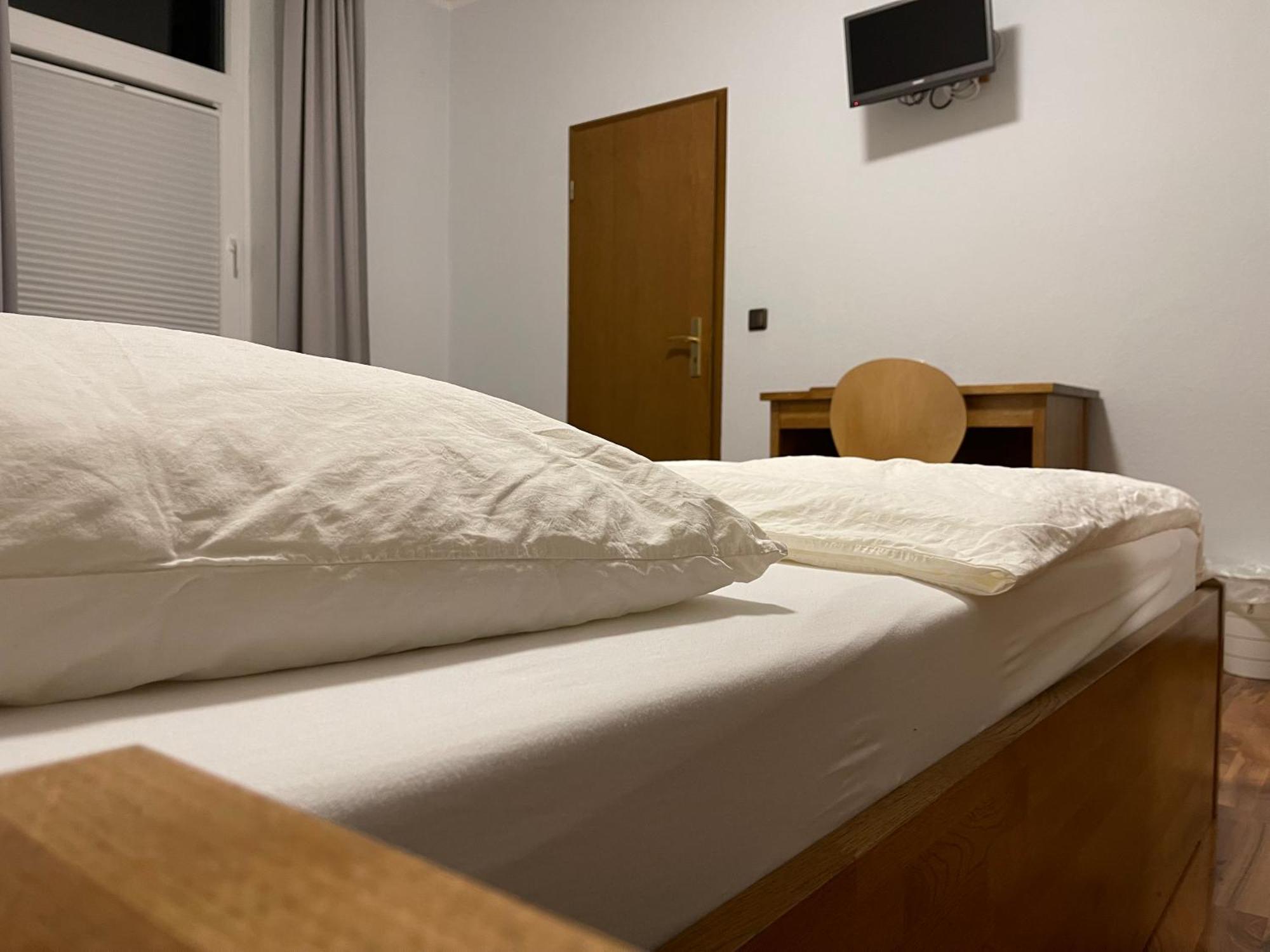 Gaststaette Zur Eiche Hotell Hannover Exteriör bild
