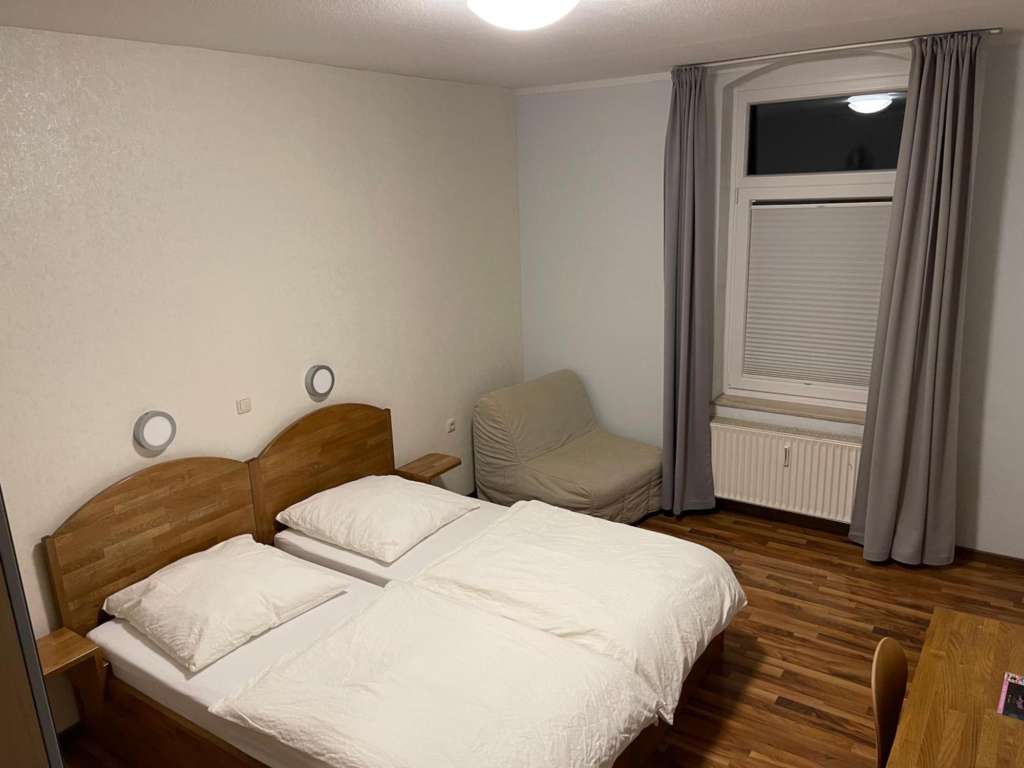 Gaststaette Zur Eiche Hotell Hannover Exteriör bild