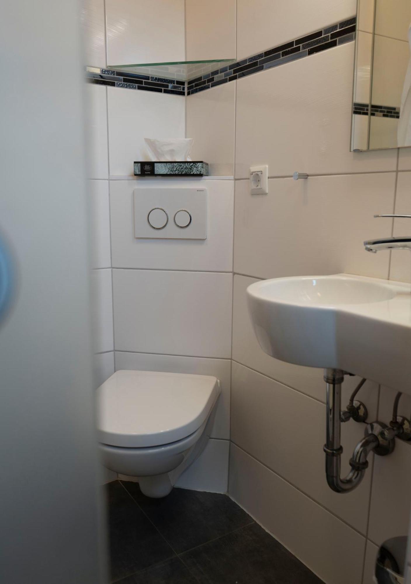 Gaststaette Zur Eiche Hotell Hannover Exteriör bild